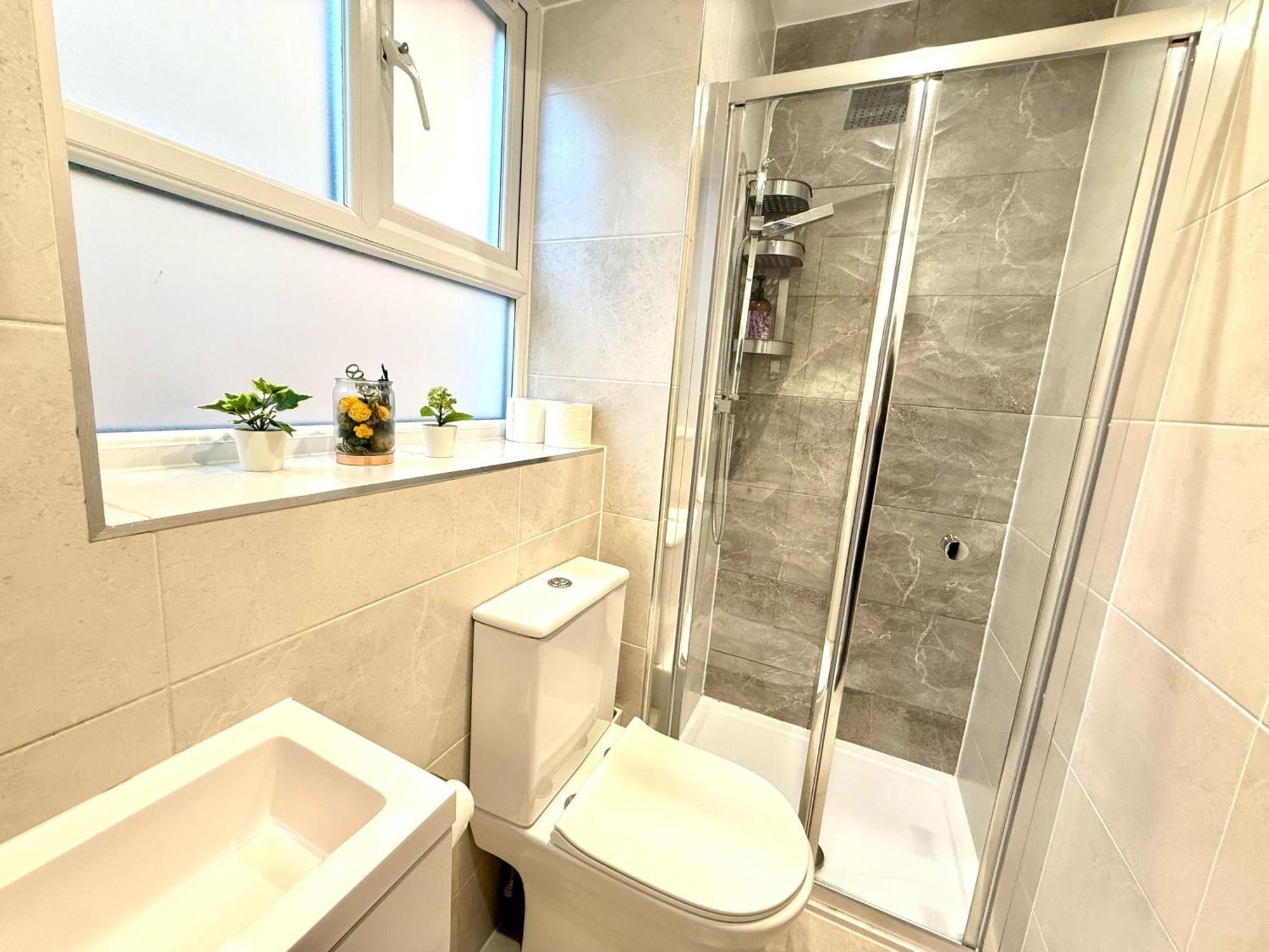 Panorama House, Luxury 2-Bedroom Apartment 2 คิดลิงตัน ภายนอก รูปภาพ
